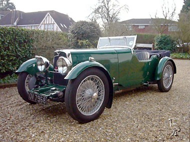Aston_Martin_1932_International_1.jpg