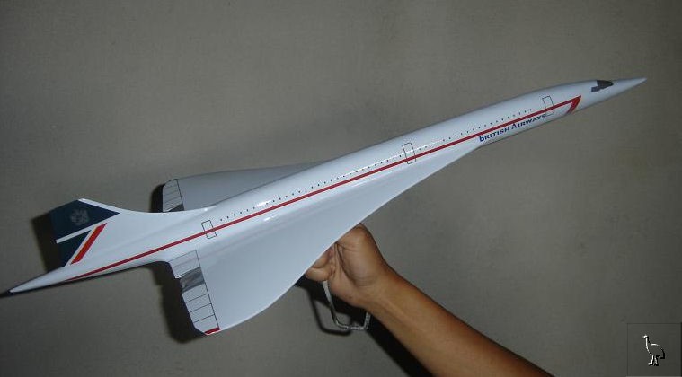 Concorde_British_Airways_Scale_Model_65cm.jpg