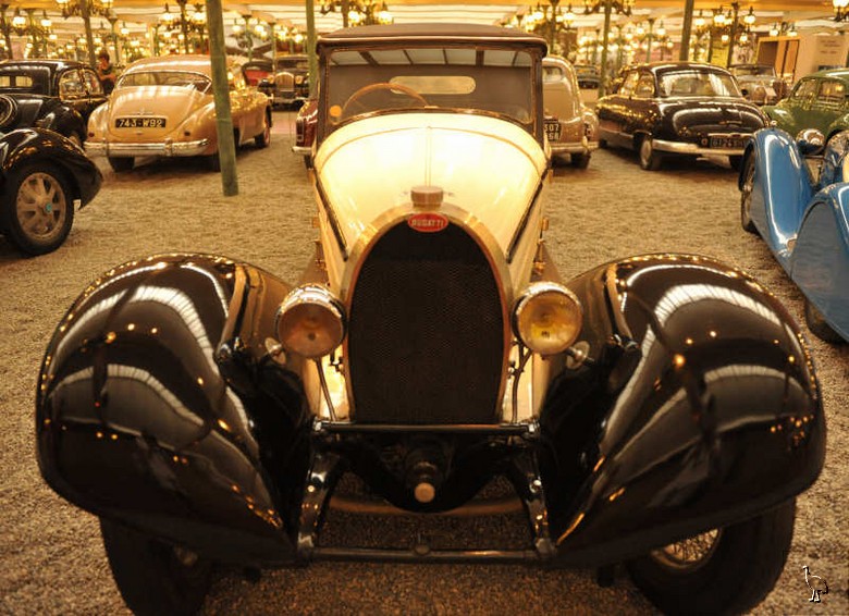 Bugatti_1927_Type_43_2.jpg