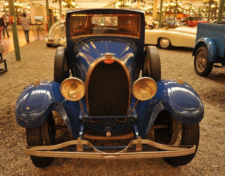 Bugatti_1927_Type_44.jpg