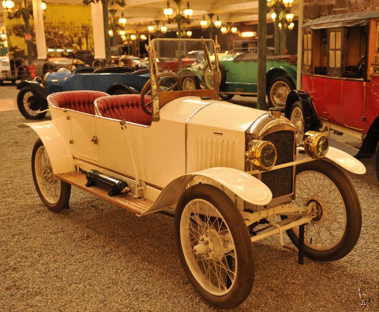 Peugeot_1922_Type_161_3.jpg