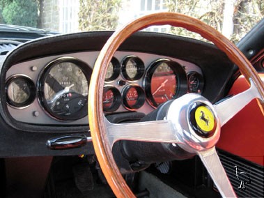 Ferrari_1970_Daytona_365_GTB-4_3.jpg