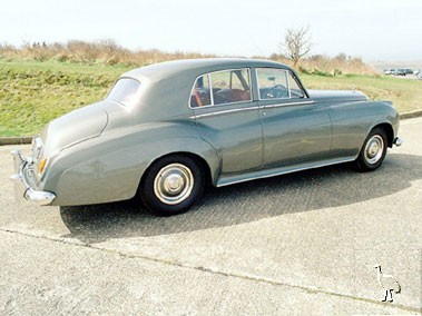Bentley_1957_S1_Saloon_6.jpg