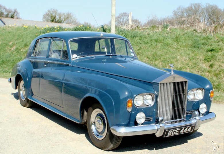 Rolls-Royce_1963_Silver_Cloud_III.jpg