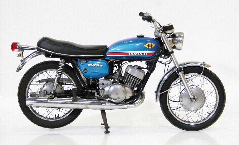 Suzuki_1970_T250_1.jpg